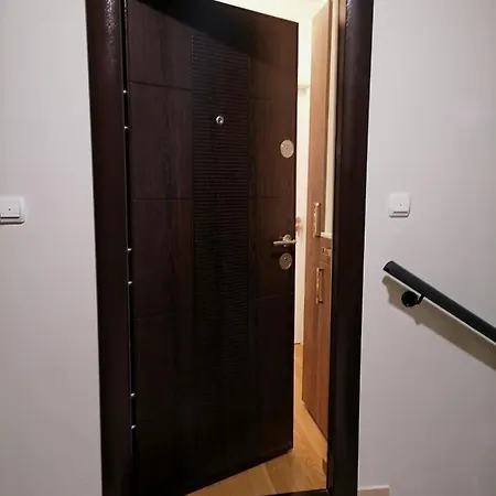 Apartman Ana Nis Exterior photo