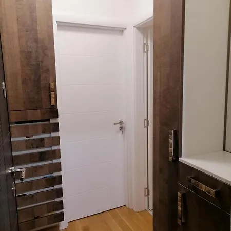 Apartman Ana Nis Exterior photo