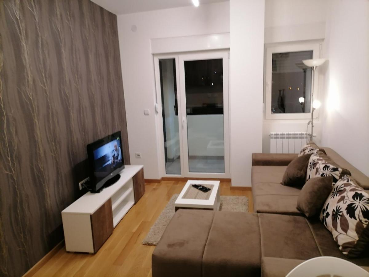 Apartment Ana *